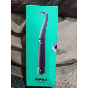New FLAUS Electric Flosser with 3 Speeds + Replacement Heads
